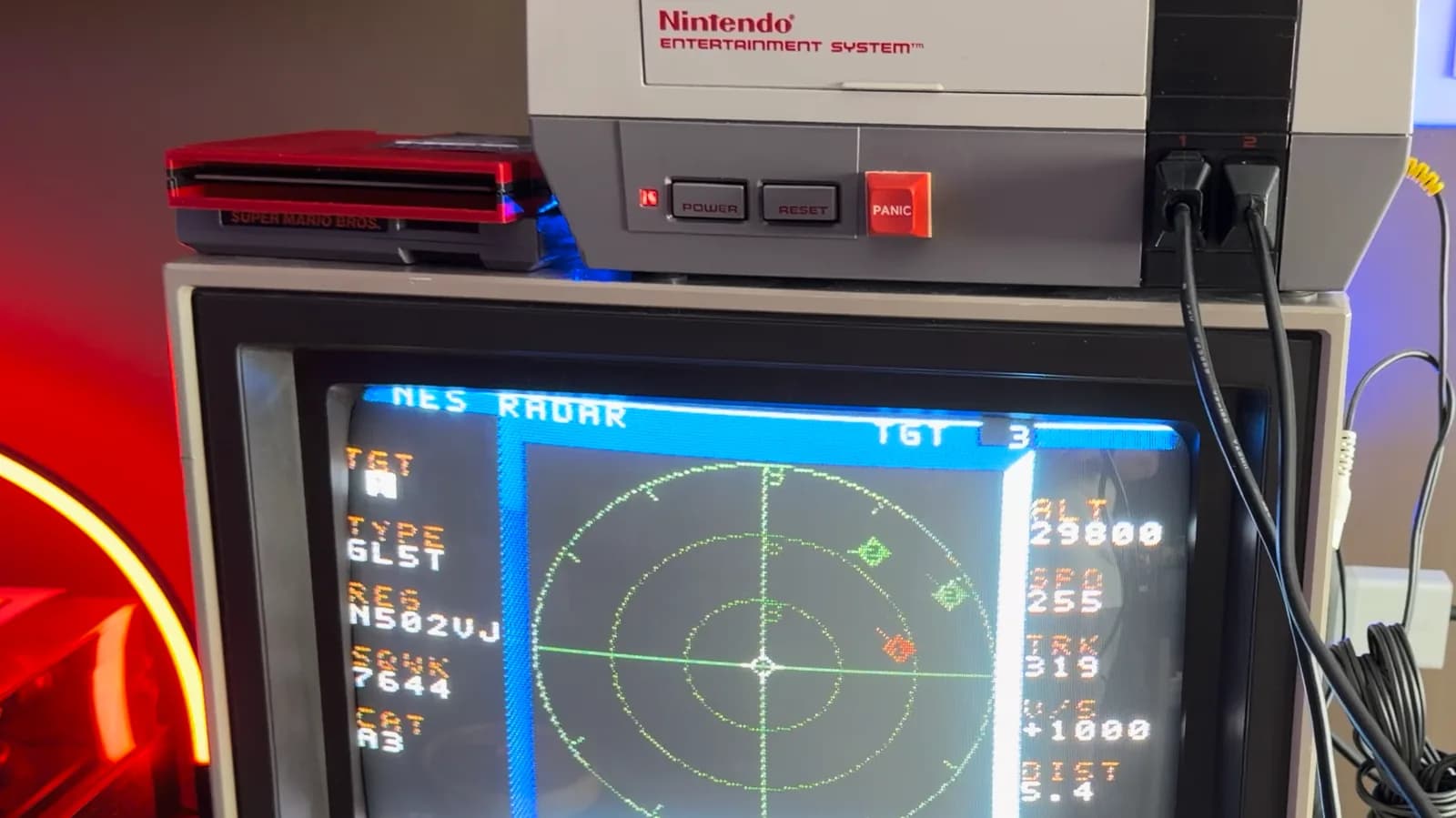 NES Radar: Rastreo de vuelos retro a 9600 baudios