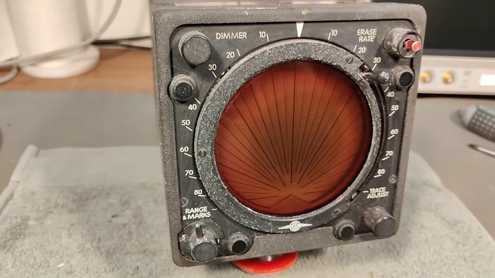 Explorando la aviónica vintage: Radar de un DC9