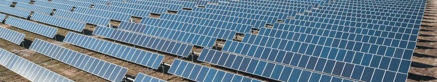 Una cámara de consumo modificada mide la eficiencia de celdas solares