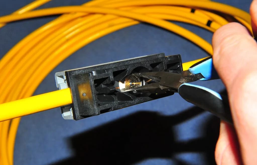Ethernet: por qué el cable original era amarillo Corvette