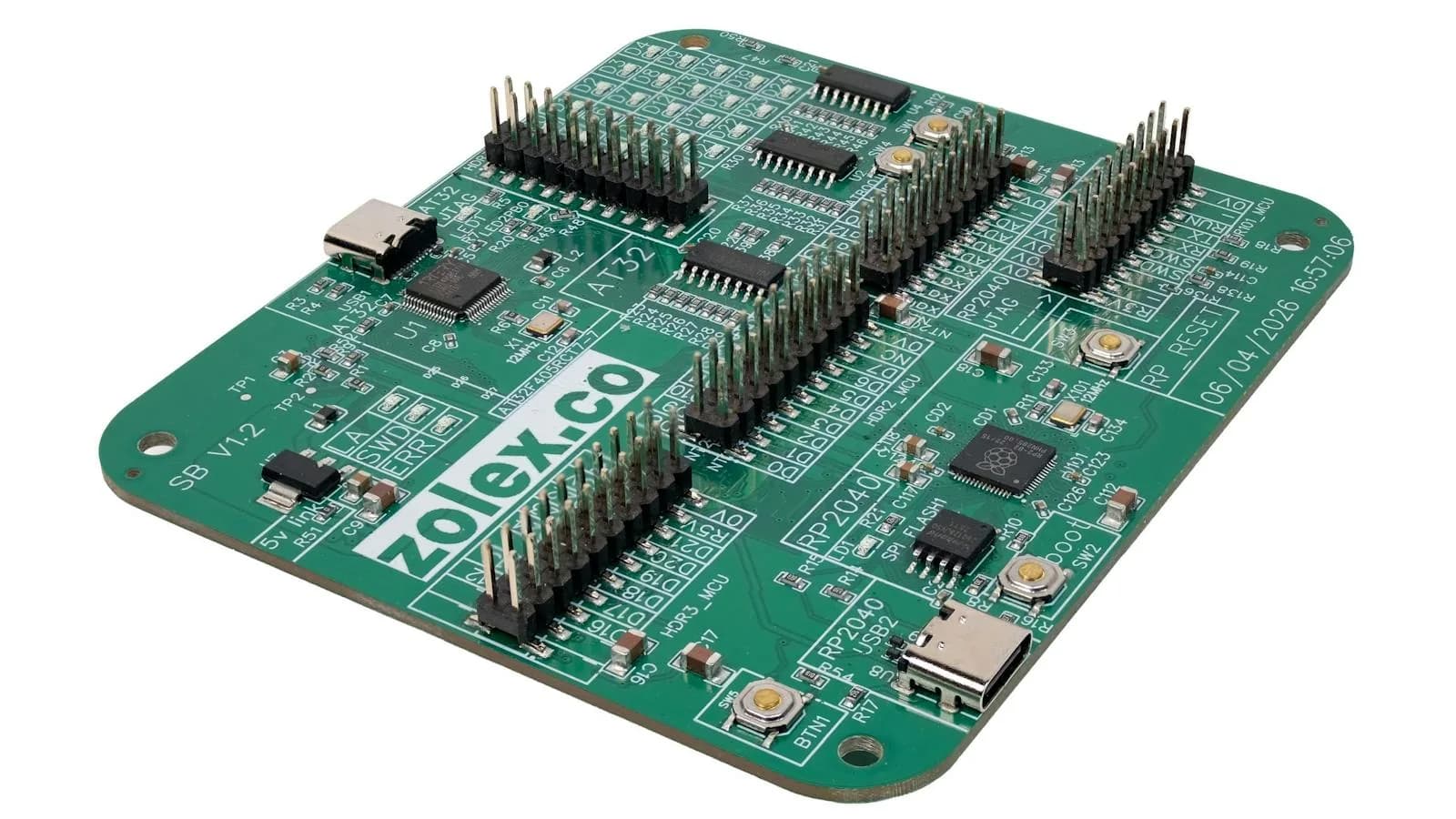 El Superboard 2040 trae su analizador lógico ya conectado