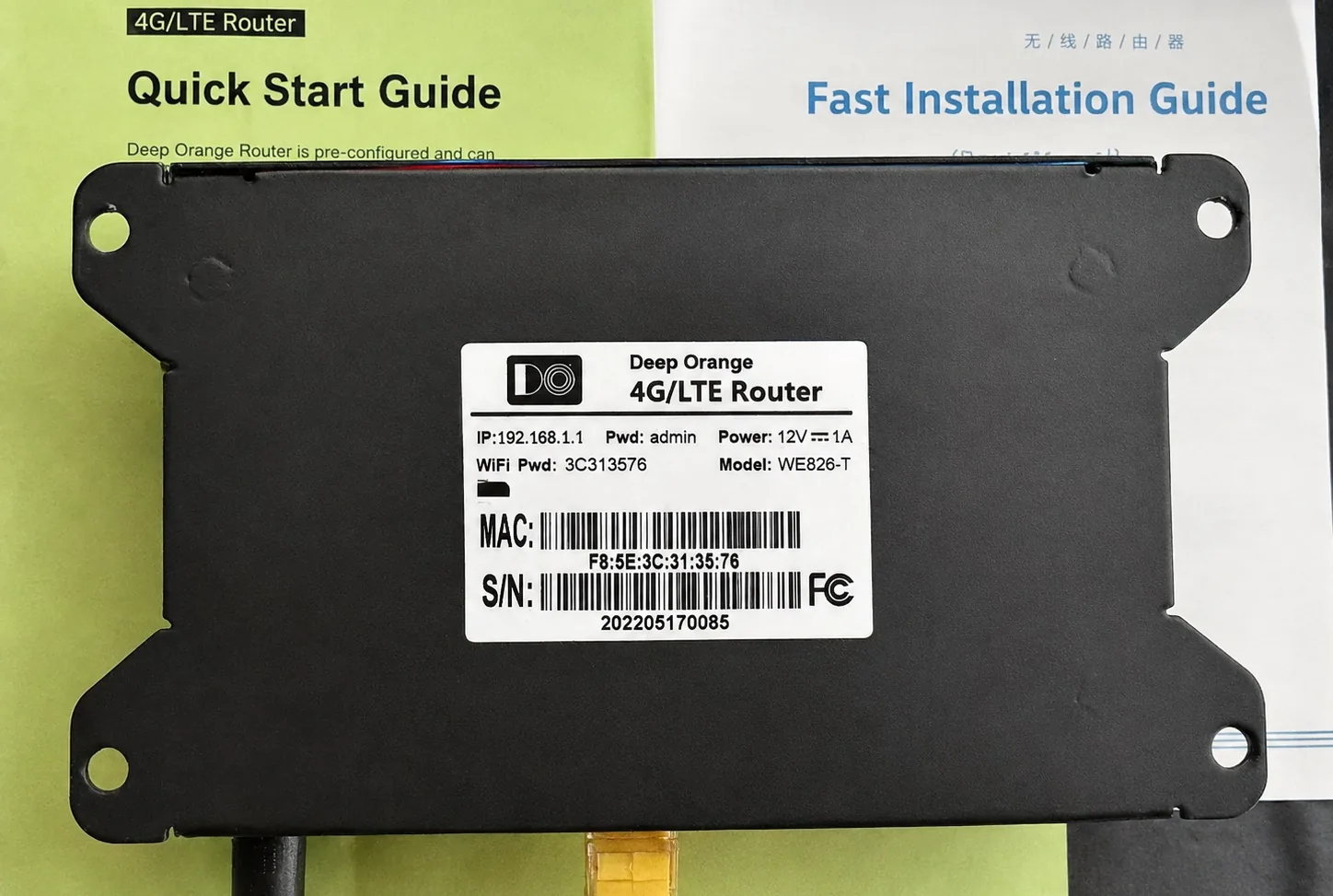 Fotografía del router Deep Orange 4G/LTE, un equipo ZBT con otra marca