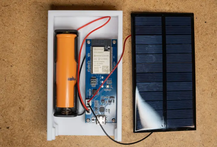 Nodo sensor BME280 por ESP-NOW y contador Geiger LoRa