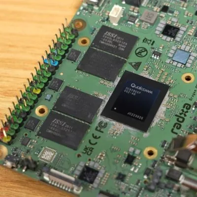 El SoC Qualcomm SC8280XP de la Radxa Dragon Q8B
