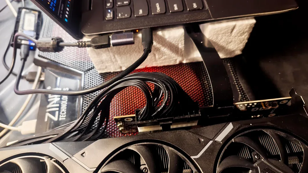 Lenovo Yoga con Radeon 7900 XT