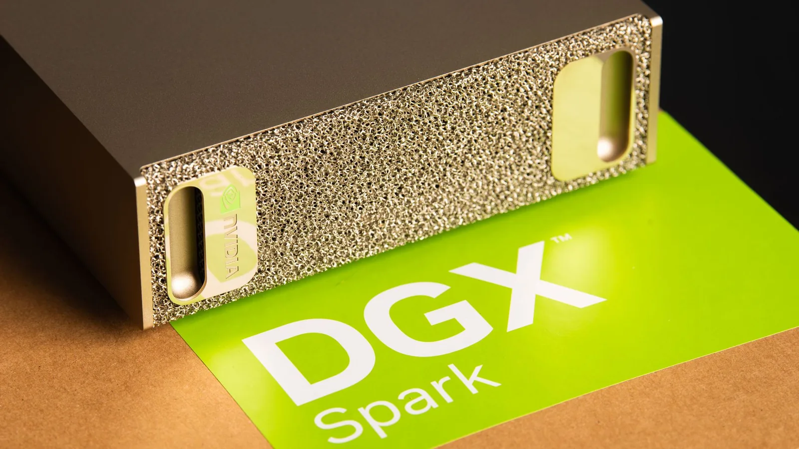 Nvidia lanza un DGX Spark de 64 GB que parte en 4.999 dólares